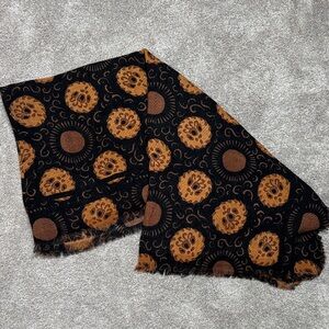 Nordstrom wool oversized blanket scarf, black and rust medallions wrap shawl